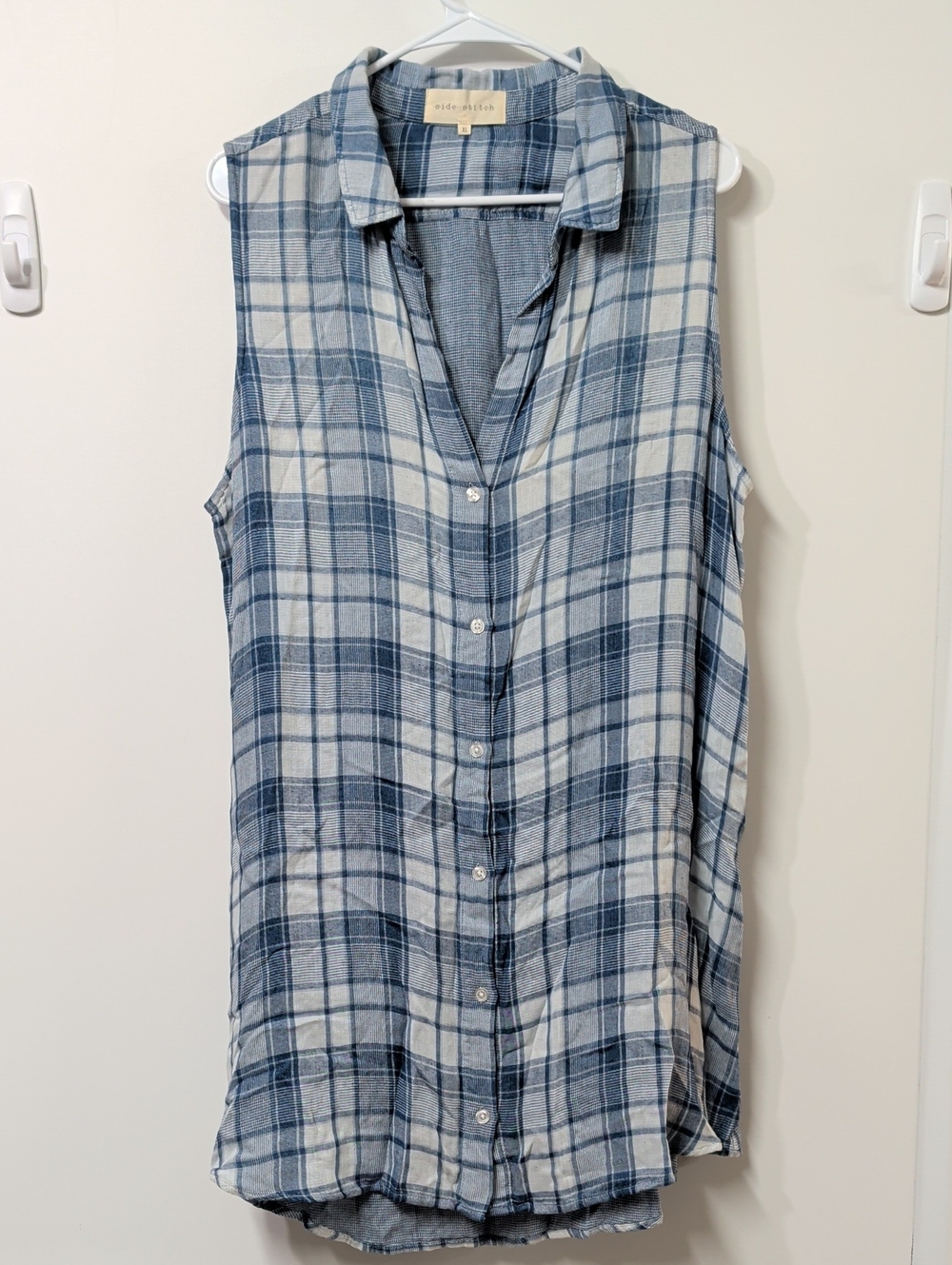Side Stitch Blue & White Plaid Sleeveless Button-Up Tunic